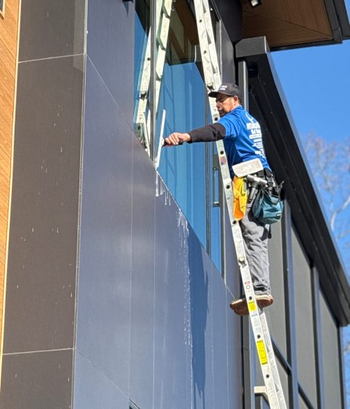 Roanoke-window-cleaning-services